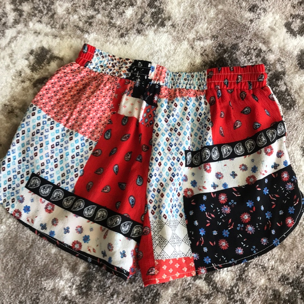 Patterned Shorts - image 4